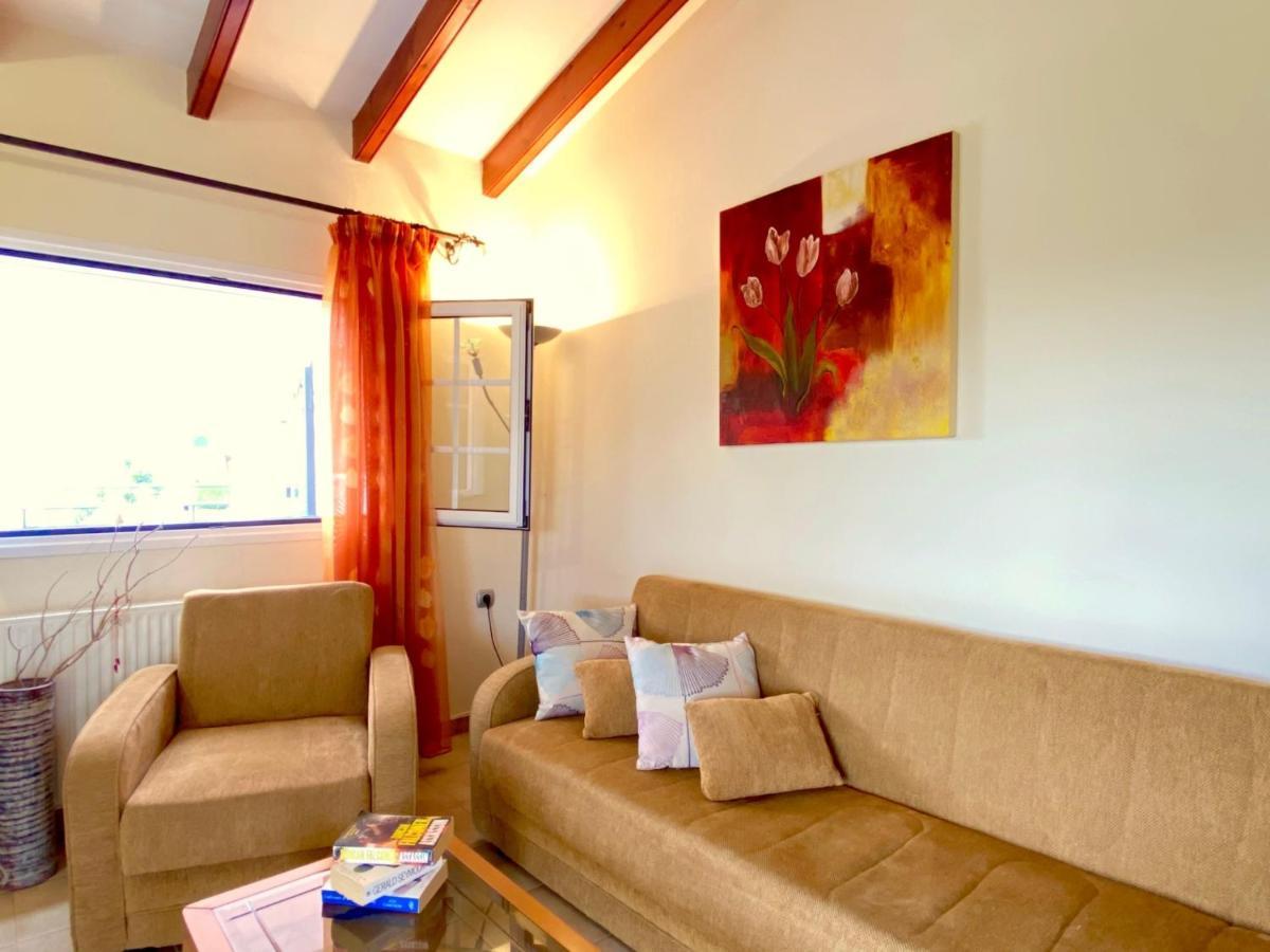 Asteraki Poolside Apartment By Dadovillas Acharavi  Dış mekan fotoğraf
